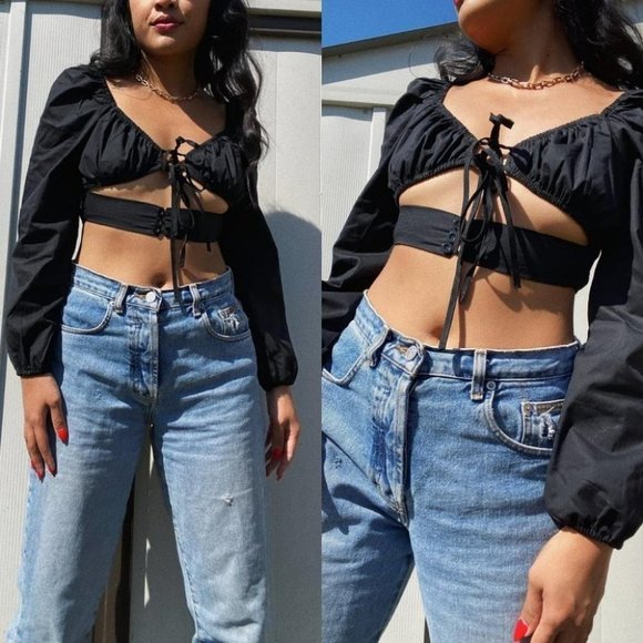 At Our Spot Crop Top (BLACK) - Picture 4 of 4